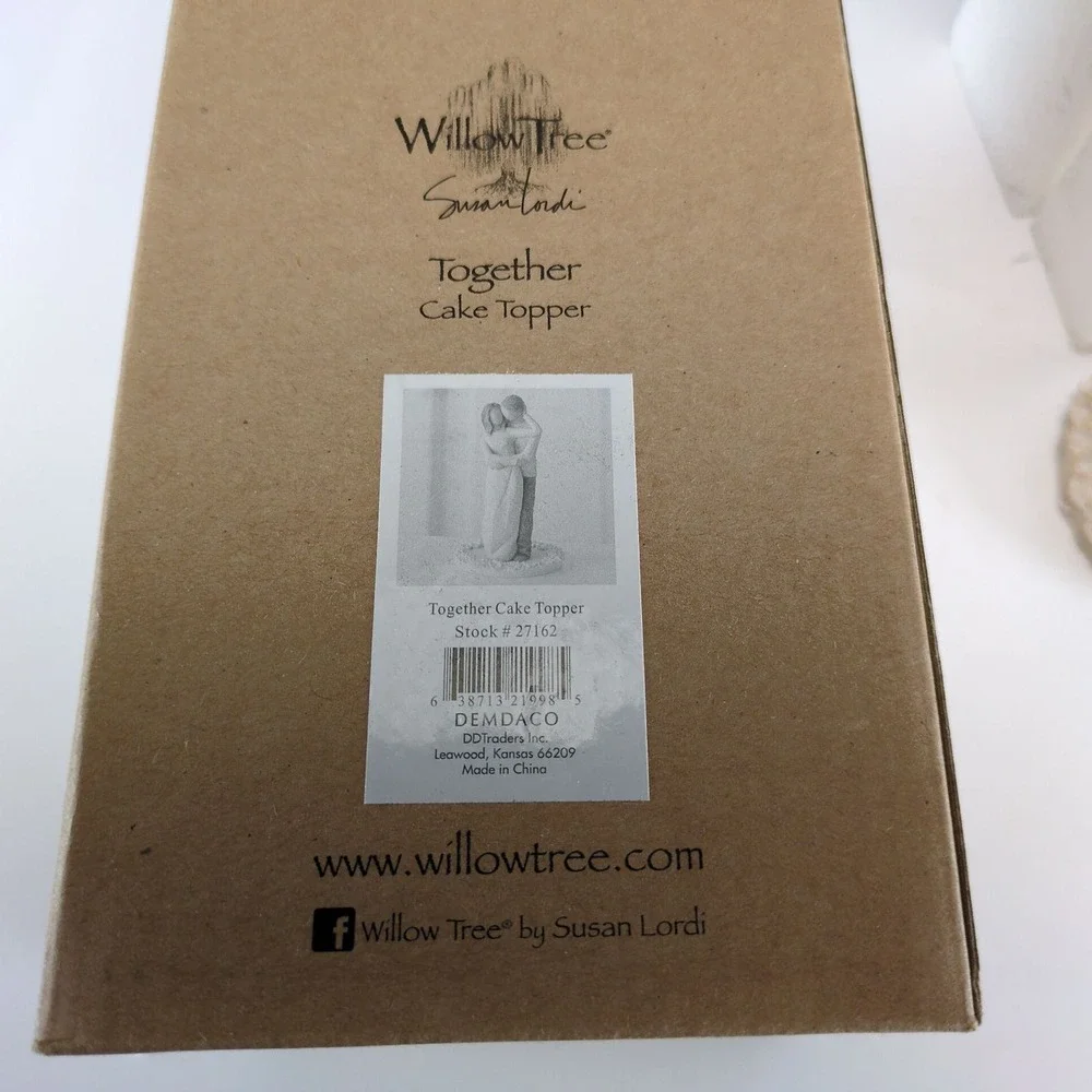 Willow Tree Together Cake Topper Susan Lordi Wedding Bride Groom Figurine Box